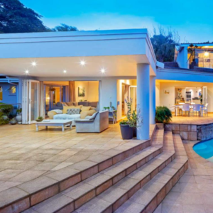 15 HIGHGATE PLACE, DURBAN NORTH