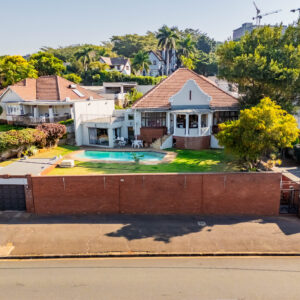 424 LENA AHRENS ROAD, GLENWOOD, DURBAN