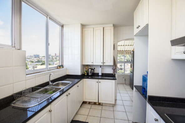 12 - 86_127c6f3a04af4459822100640f4dca4f