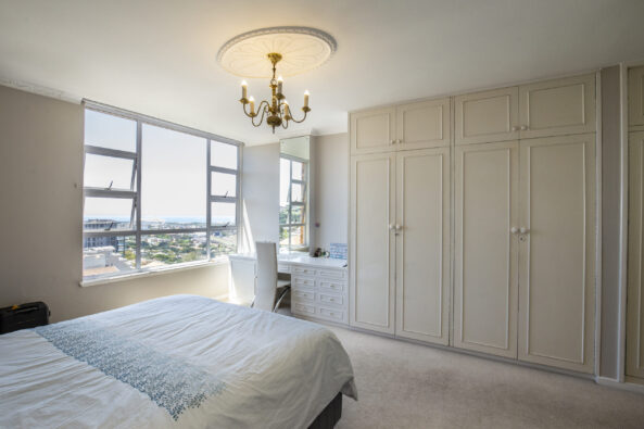 17 - 86_5f7f304e7eff484aac79dcacbc776621