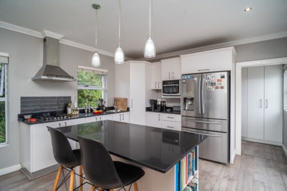 19 - 86_1a70e45ad46c4cdcae77014d6e65fd3a