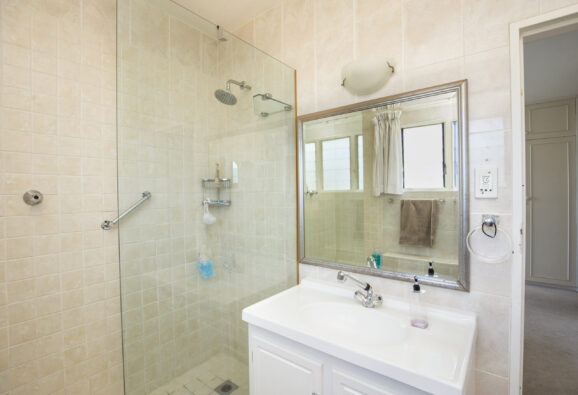 21 - 86_3110d3ca6bab4bfc8edde3caec25360e