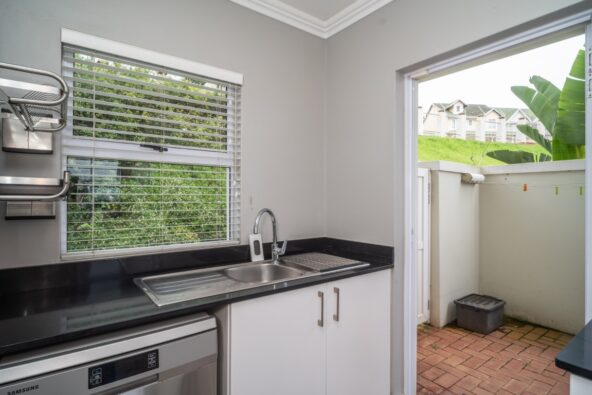 21 - 86_b833c00da0594718bdf46c5f32879409