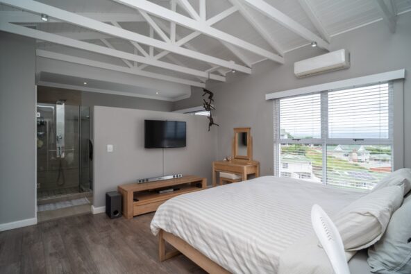 31 - 86_b926669fbb284cc9968e21e74d9a0f44