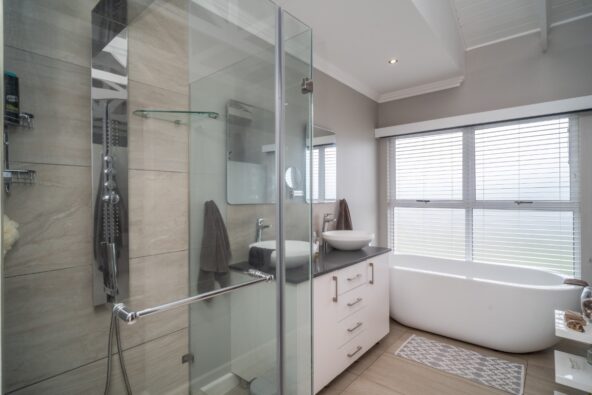 35 - 86_2cdd6c71669c4e46a640864c81644dd8