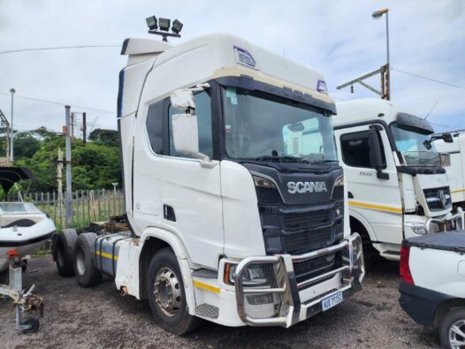 LOT 047