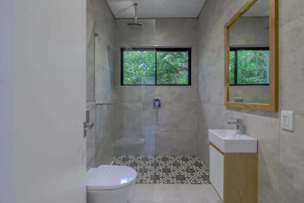 MOE_5275 - Copy - Copy