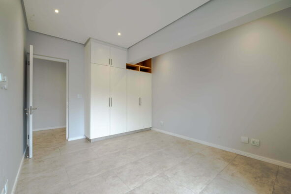 MOE_5278 - Copy - Copy