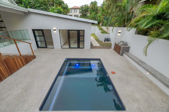 MOE_5285 - Copy - Copy-HDR