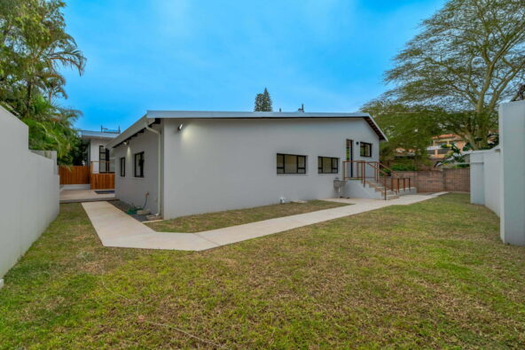 MOE_5364 - Copy - Copy-HDR